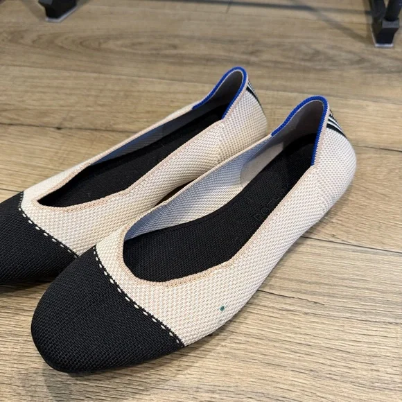 Rothy’s Black and Cream Flats with Comfort Women’s 10 - Picture 2 of 6